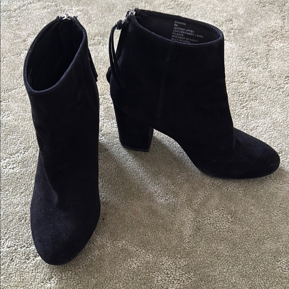 Elegant Black Ankle Boots